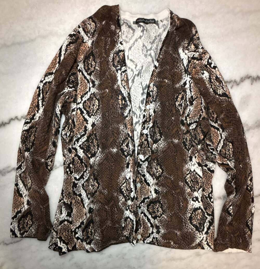 Pierri New York Cardigan Brown Snake Print with matching earrings